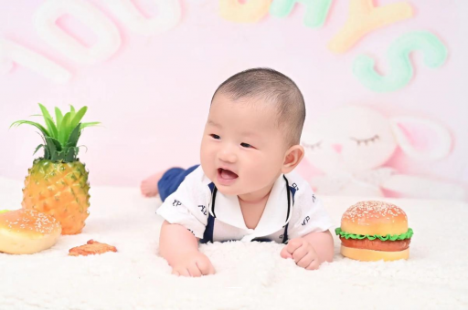 滦南宝宝在妈妈肚子里